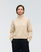Jersey de cuello alto beige